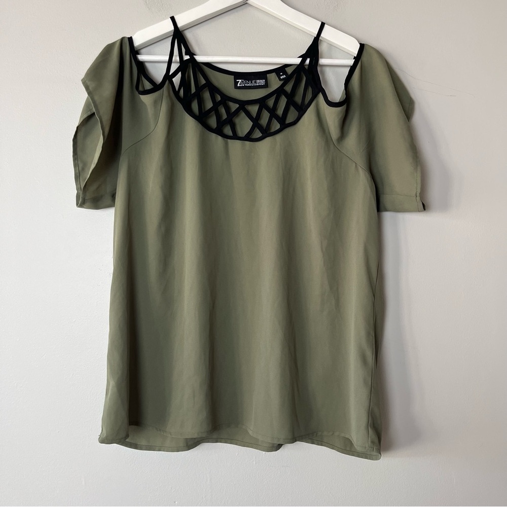 7th Avenue New York and Company Cold Shoulder Green Top Medium